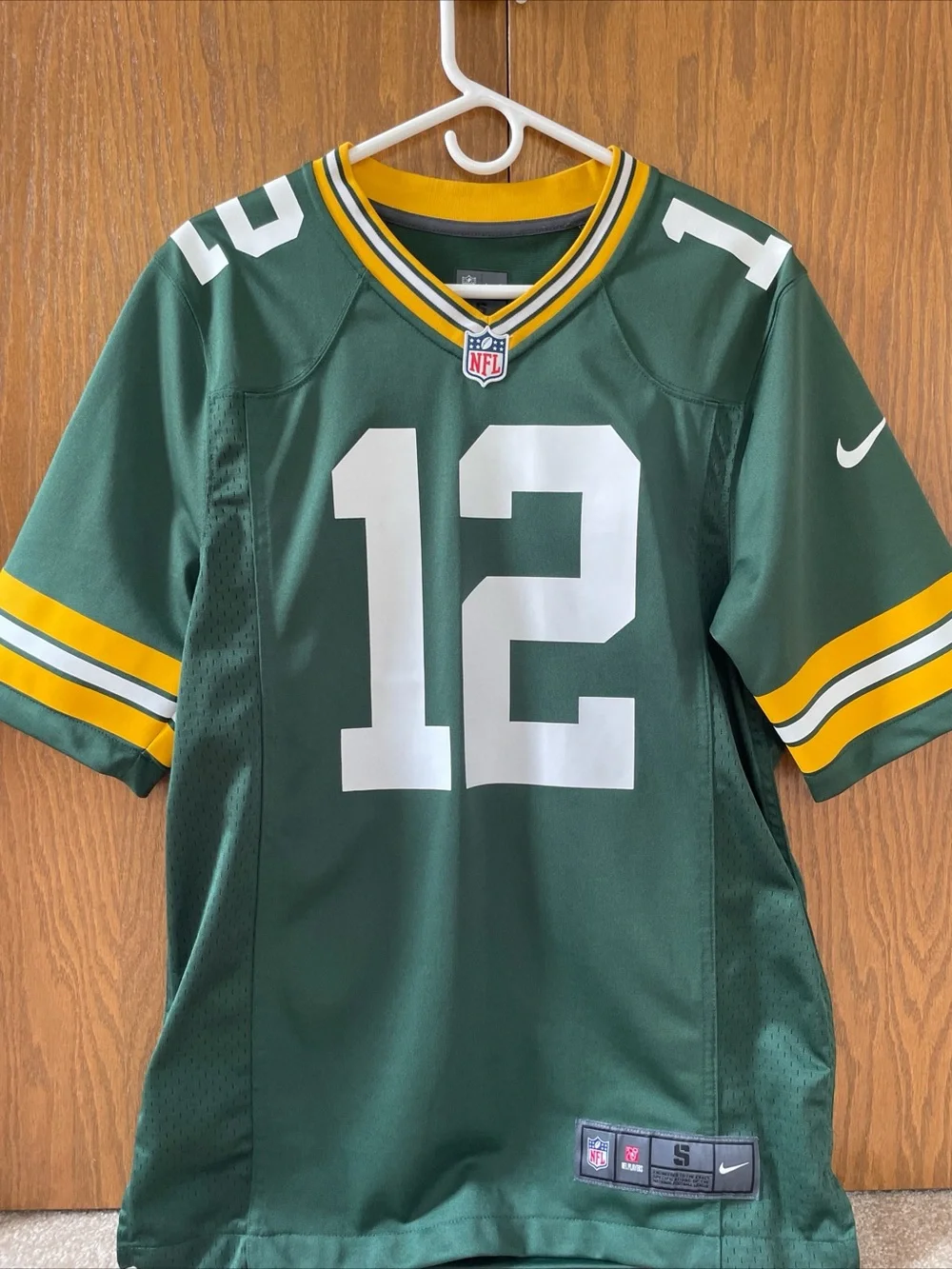 Nike Green Bay Packers Football Jersey Men’s Size Small- Aaron Rodgers #12